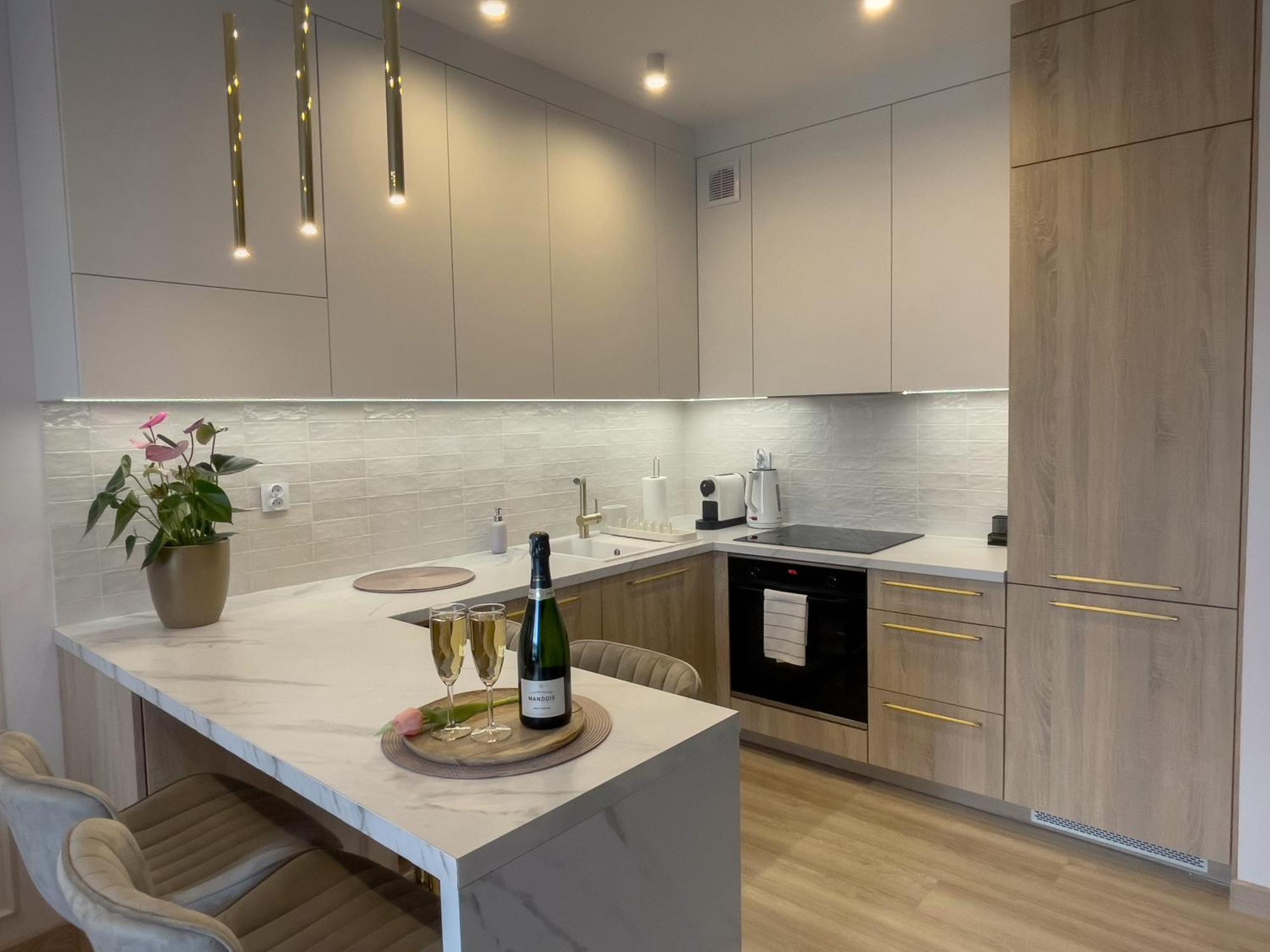 Urban Apartments Luxury Opolska 10 No 29, Free Garage, Self Check-In Katowice Exterior foto