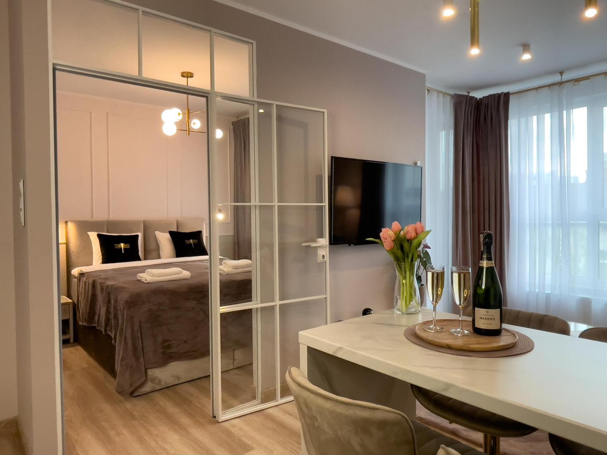 Urban Apartments Luxury Opolska 10 No 29, Free Garage, Self Check-In Katowice Exterior foto